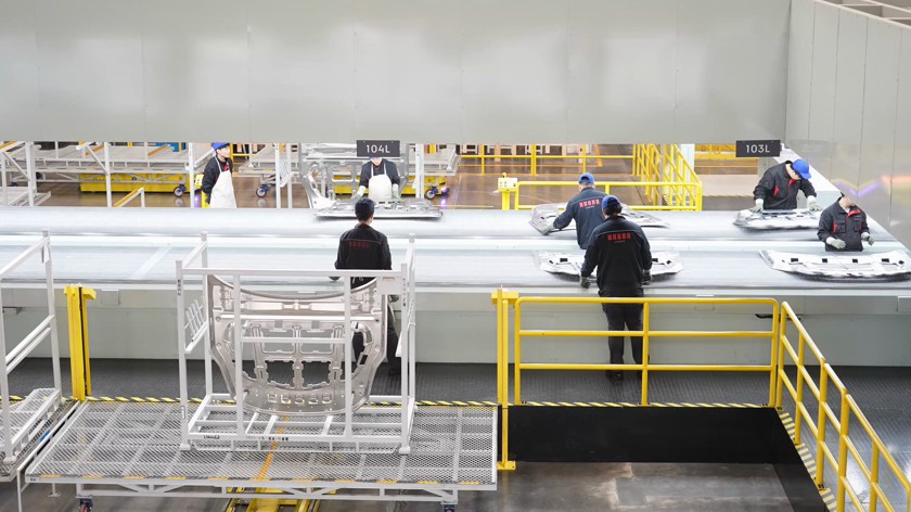 汽車配件海報(bào)設(shè)計(jì) 提升品牌形象的視覺策略